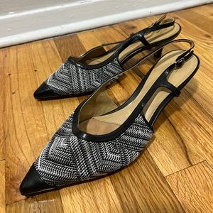 Trotters Women's Kitten Heel Pump in Black & White